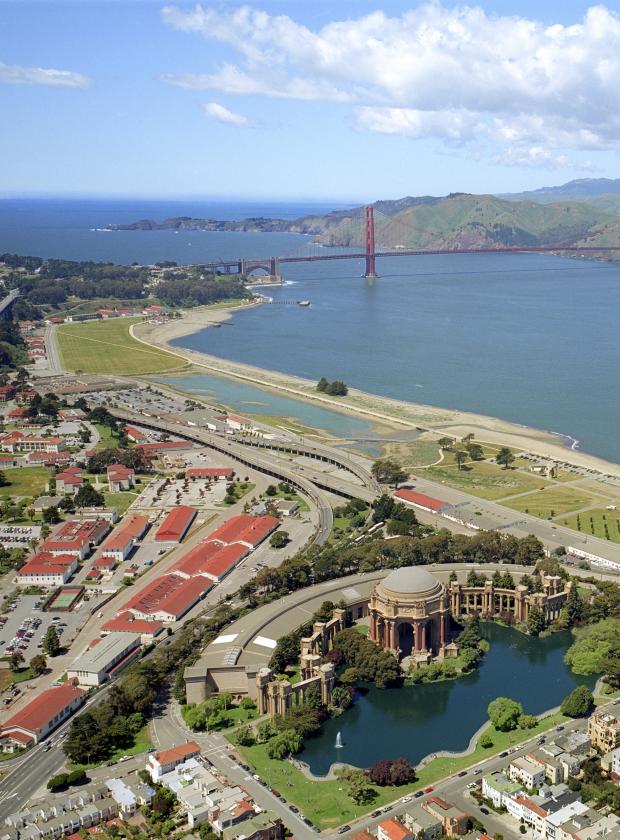 Stunning overview of the Palace of Fine Arts and National Park Bike Path leading to the Golden Gate Bridge